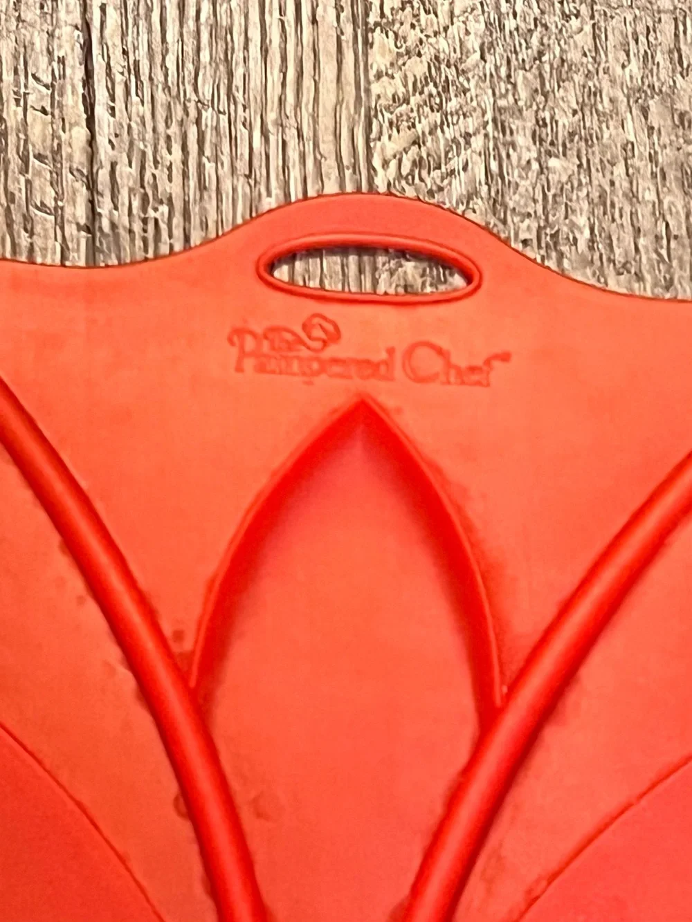 Pampered Chef Red Silicone 9x13 Casserole Pan Cover Reusable Lid